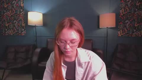 Snapshot of floralarsson chatting on July 24, 2026, 10:24 am hey there guys im Flora no not the one from WInx. But I love magical stuff and especially I love nature. I dont know I thin online show from July 24, 2026, 10:24 am