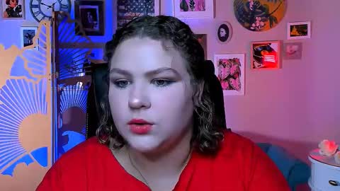 Snapshot of florenceanderson_ chatting on September 22, 2025, 9:11 am florenceanderson_ online show from September 22, 2025, 9:11 am