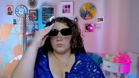 Snapshot of florenceanderson_ chatting on September 29, 2025, 9:14 am florenceanderson_ online show from September 29, 2025, 9:14 am