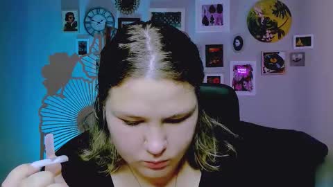 Snapshot of florenceanderson_ chatting on October 6, 2025, 9:29 am florenceanderson_ online show from October 6, 2025, 9:29 am