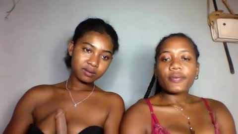 Snapshot of florencia011 chatting on March 7, 2025, 8:00 pm florencia011 online show from March 7, 2025, 8:00 pm