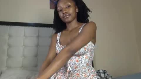 Snapshot of flower748 chatting on June 3, 2026, 12:30 pm flower748 online show from June 3, 2026, 12:30 pm