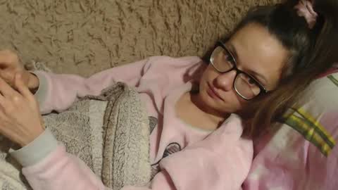 Snapshot of flowercandydoll chatting on December 2, 2024, 6:54 pm say meow and send tip online show from December 2, 2024, 6:54 pm