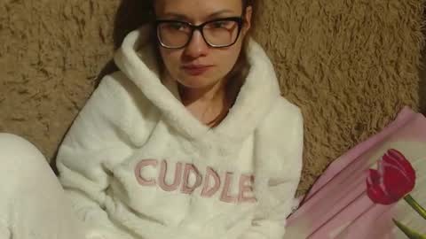 Snapshot of flowercandydoll chatting on December 23, 2024, 7:20 pm say meow and send tip online show from December 23, 2024, 7:20 pm