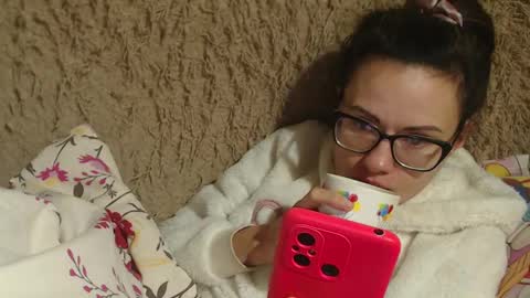 Snapshot of flowercandydoll chatting on February 8, 2025, 10:08 pm say meow and send tip online show from February 8, 2025, 10:08 pm