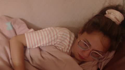 Snapshot of flowercandydoll chatting on June 5, 2026, 9:20 pm say meow and send tip online show from June 5, 2026, 9:20 pm