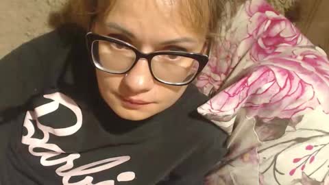 say meow and send tip  online show from September 16, 2025, 10:22 pm