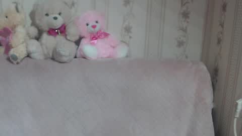 say meow and send tip  online show from April 2, 2026, 10:24 am