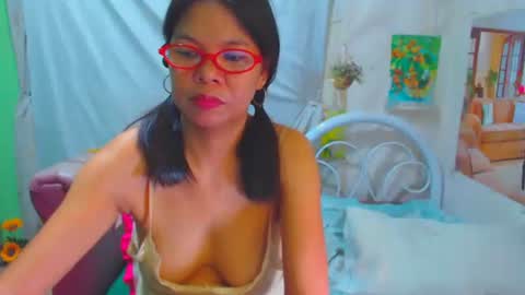 Snapshot of flowerfresh chatting on February 22, 2025, 11:46 am Lexii online show from February 22, 2025, 11:46 am