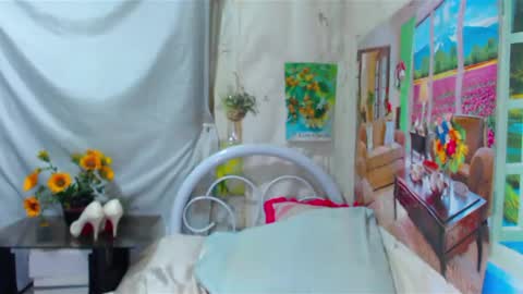 Snapshot of flowerfresh chatting on October 13, 2025, 1:49 am Lexii online show from October 13, 2025, 1:49 am