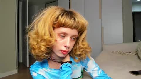 Snapshot of flowerofsin2001 chatting on March 15, 2026, 6:36 pm Flower online show from March 15, 2026, 6:36 pm