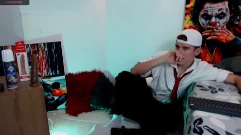 flowers109 online show from March 3, 2025, 10:20 pm