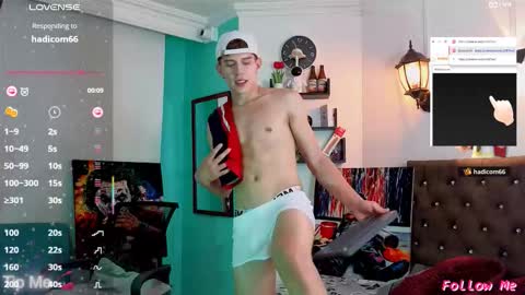 flowers109 online show from November 11, 2025, 11:16 pm