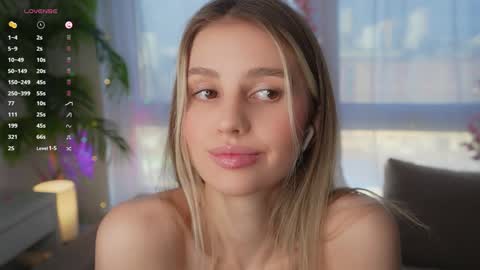 Adeline online show from January 9, 2025, 8:55 am