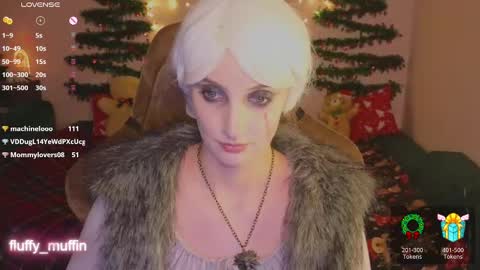 Snapshot of fluffy_muffin3 chatting on December 20, 2024, 10:32 pm Agatha online show from December 20, 2024, 10:32 pm