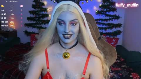 Snapshot of fluffy_muffin3 chatting on December 24, 2024, 6:28 pm Agatha online show from December 24, 2024, 6:28 pm