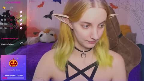 Snapshot of fluffy_muffin3 chatting on October 30, 2025, 8:16 am Agatha online show from October 30, 2025, 8:16 am