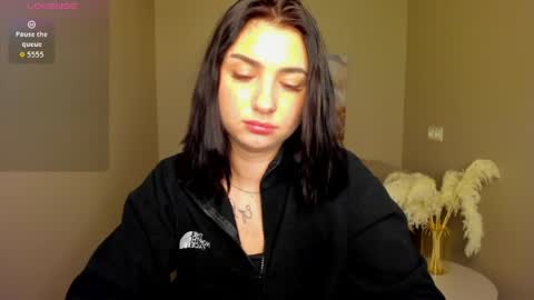 Snapshot of flufyfoxx chatting on May 23, 2026, 12:05 am Lina online show from May 23, 2026, 12:05 am