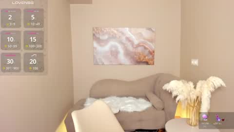 Lina online show from July 28, 2026, 11:58 pm