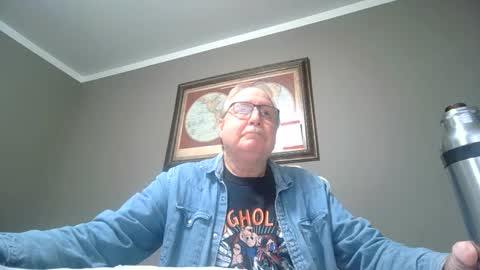 Snapshot of fmfsocal123 chatting on December 4, 2024, 1:03 am fmfsocal123 online show from December 4, 2024, 1:03 am