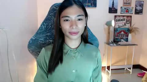 Snapshot of foeheart chatting on October 5, 2025, 5:22 pm Foe online show from October 5, 2025, 5:22 pm