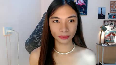 Snapshot of foeheart chatting on November 9, 2025, 5:00 pm Foe online show from November 9, 2025, 5:00 pm