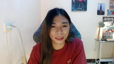 Snapshot of foeheart chatting on November 21, 2025, 12:43 am Foe online show from November 21, 2025, 12:43 am