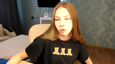 Snapshot of fofhcf chatting on April 15, 2026, 2:02 pm Molli Ready for any play with you. Hottest show in pvt Help a student earn big tokens online show from April 15, 2026, 2:02 pm