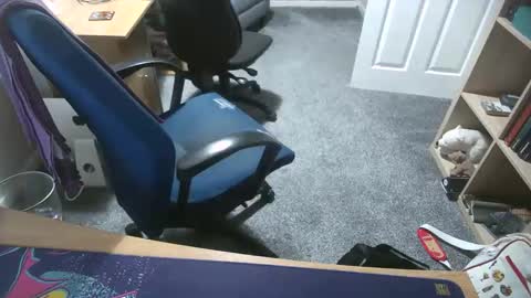 Snapshot of foliatedgerbil chatting on October 25, 2025, 2:52 am Grant online show from October 25, 2025, 2:52 am