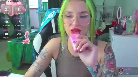 Snapshot of folinskaayaa chatting on August 5, 2026, 8:06 am folinskaayaa online show from August 5, 2026, 8:06 am