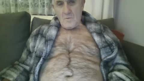 Snapshot of follador1001 chatting on January 9, 2025, 10:41 pm follador1001 online show from January 9, 2025, 10:41 pm