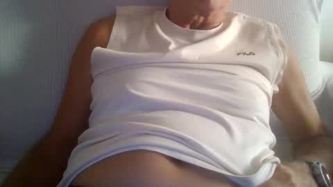 Snapshot of folletto1 chatting on September 17, 2025, 10:06 am folletto1 online show from September 17, 2025, 10:06 am