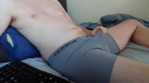 Footylad2020 online show from October 3, 2025, 8:33 am