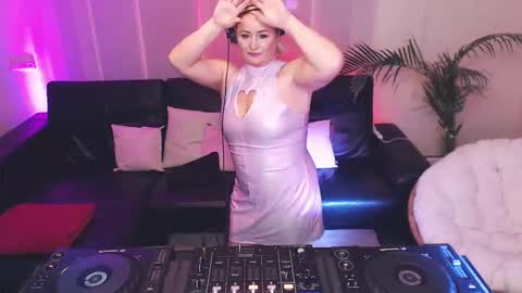 Forbidden Kitty online show from November 12, 2025, 8:41 pm