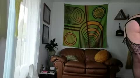 Snapshot of forestdarling chatting on July 11, 2026, 8:44 pm forestdarling online show from July 11, 2026, 8:44 pm