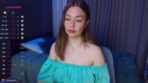 Snapshot of foreversmileme chatting on February 28, 2025, 3:04 am Julia online show from February 28, 2025, 3:04 am