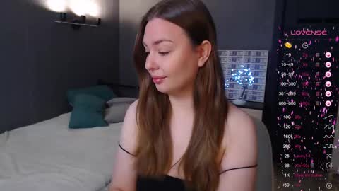 Snapshot of foreversmileme chatting on January 18, 2026, 9:02 am Julia online show from January 18, 2026, 9:02 am