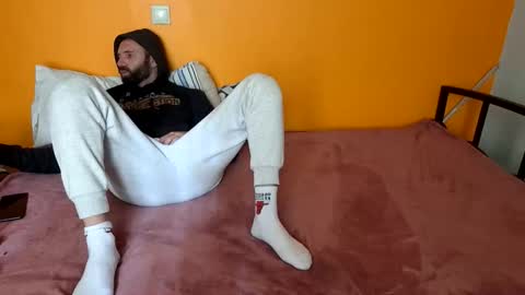 fotinakisdionisis696540 online show from November 15, 2025, 12:23 pm