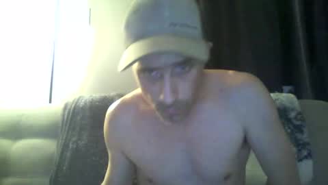 Snapshot of fouraide42 chatting on December 12, 2024, 6:25 am fouraide42 online show from December 12, 2024, 6:25 am