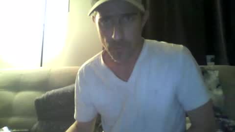 Snapshot of fouraide42 chatting on December 13, 2024, 10:19 am fouraide42 online show from December 13, 2024, 10:19 am