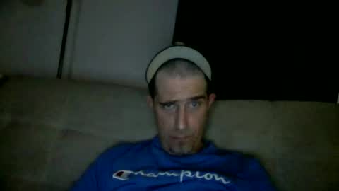 Snapshot of fouraide42 chatting on December 26, 2024, 8:07 am fouraide42 online show from December 26, 2024, 8:07 am