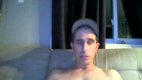 fouraide42 online show from December 31, 2024, 10:56 pm