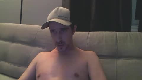 Snapshot of fouraide42 chatting on February 11, 2025, 9:42 am fouraide42 online show from February 11, 2025, 9:42 am