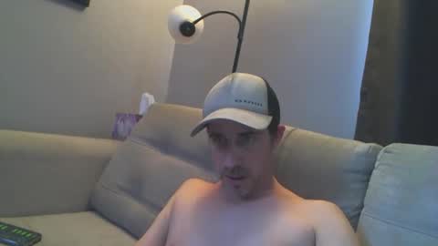 Snapshot of fouraide42 chatting on February 11, 2025, 12:48 pm fouraide42 online show from February 11, 2025, 12:48 pm