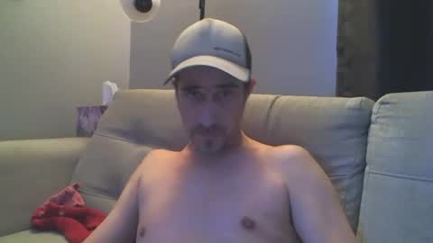 Snapshot of fouraide42 chatting on February 11, 2025, 9:56 pm fouraide42 online show from February 11, 2025, 9:56 pm