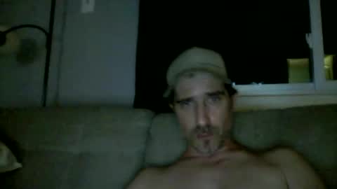 Snapshot of fouraide42 chatting on February 21, 2025, 10:28 am fouraide42 online show from February 21, 2025, 10:28 am