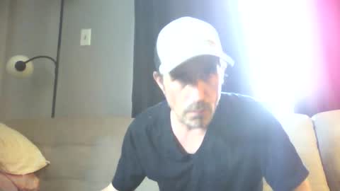 Snapshot of fouraide42 chatting on February 21, 2025, 7:43 pm fouraide42 online show from February 21, 2025, 7:43 pm