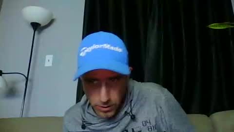 Snapshot of fouraide42 chatting on September 21, 2025, 3:30 am fouraide42 online show from September 21, 2025, 3:30 am