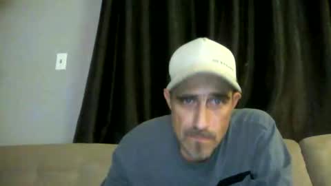 Snapshot of fouraide42 chatting on December 19, 2025, 4:30 am fouraide42 online show from December 19, 2025, 4:30 am