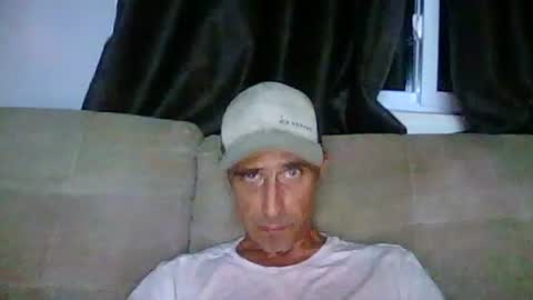 Snapshot of fouraide42 chatting on June 23, 2026, 6:55 am fouraide42 online show from June 23, 2026, 6:55 am